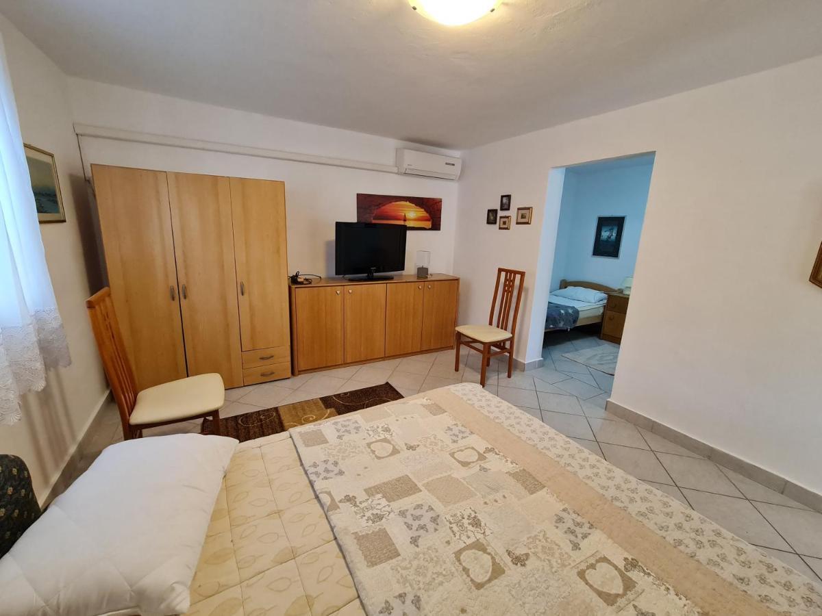 Apartma Pina Leilighet Izola Eksteriør bilde
