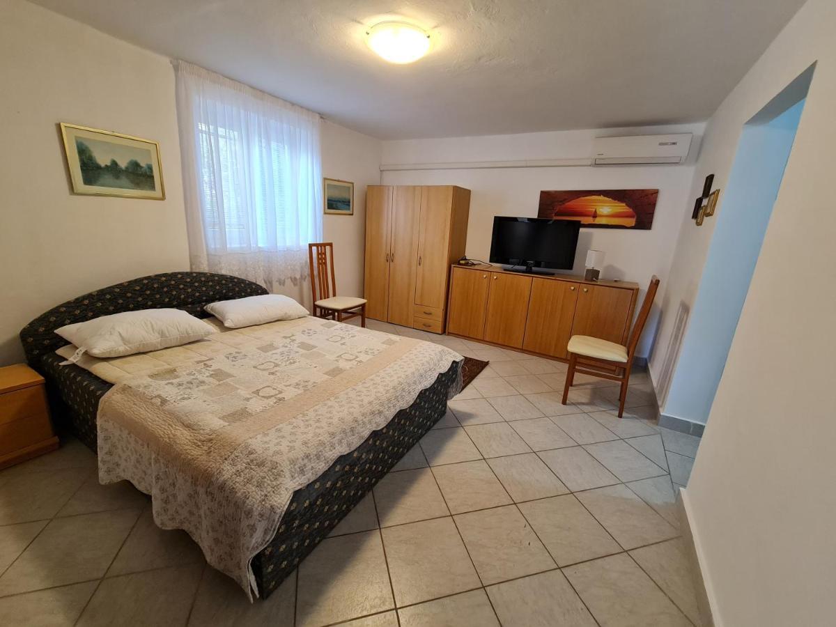 Apartma Pina Leilighet Izola Eksteriør bilde